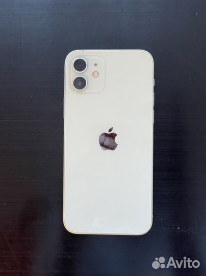 iPhone 12, 64 ГБ
