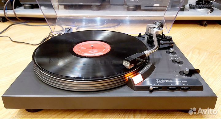 Проигрыватель винила Technics SL-1900 Состояние