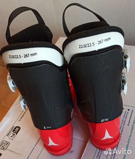 Горнолыжные ботинки детские Atomic р-р 35