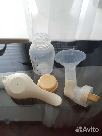 Молокоотсос medela ручной
