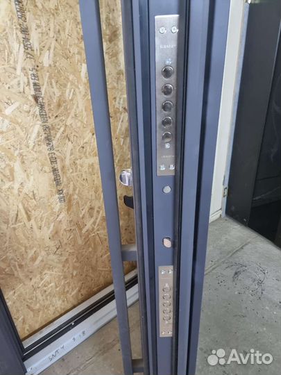 Двери входные Терморазрыв