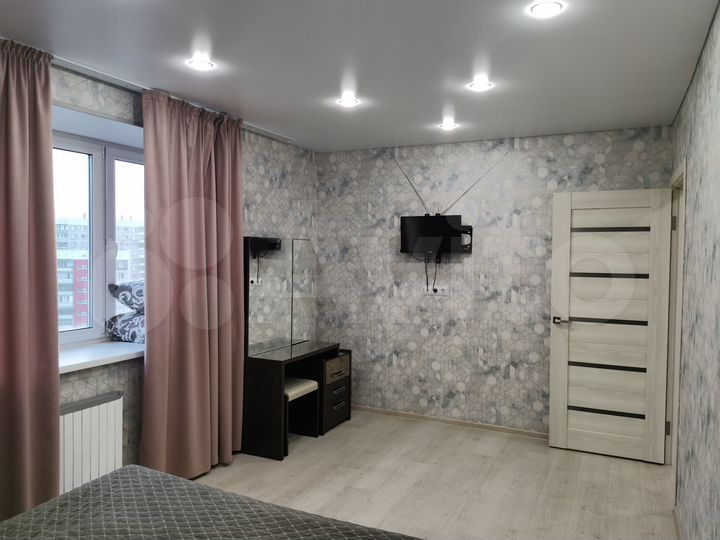 2-к. квартира, 54 м², 9/10 эт.