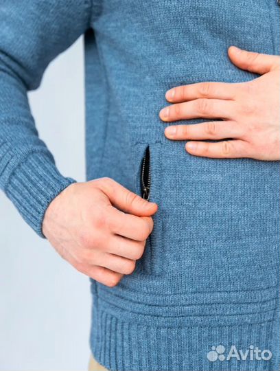 Свитер мужской