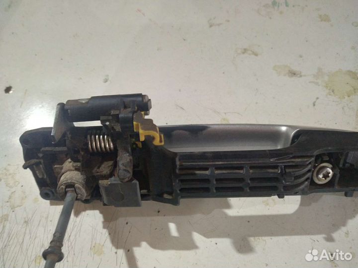 Левая ручка дверей Тойота Королла 150