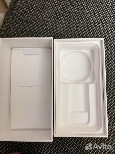 Коробка от iPhone 7