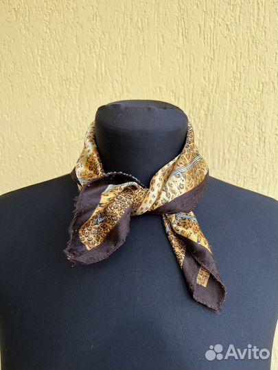 Шелковый платок hermes каре шаль бактус