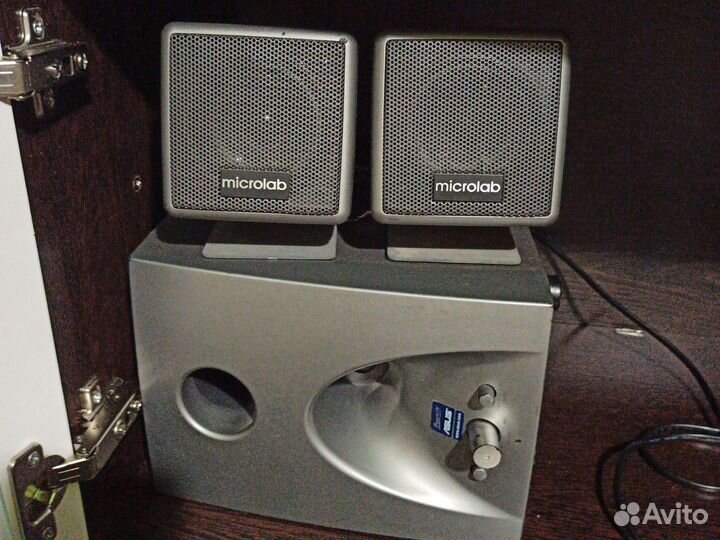 Колонки для компьютера с сабвуфером microlab