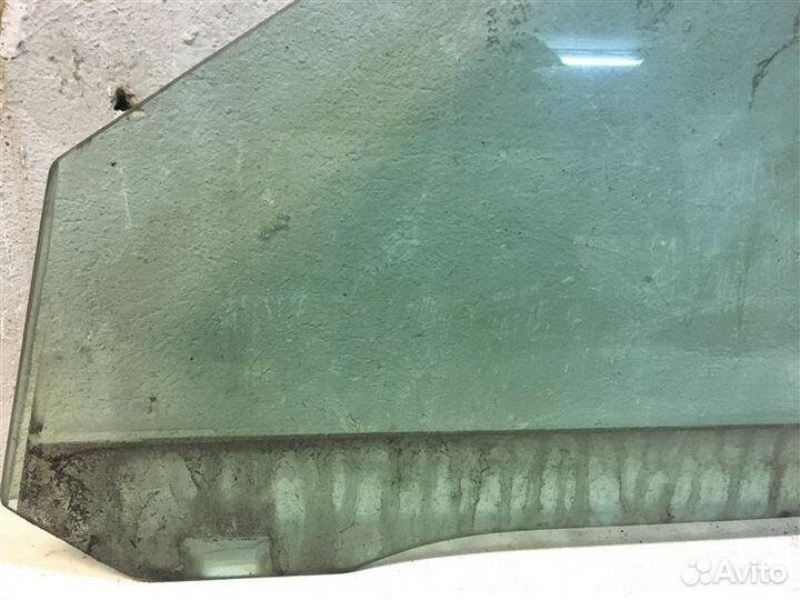 Стекло двери передней левой Audi A4 B5 1994-2001
