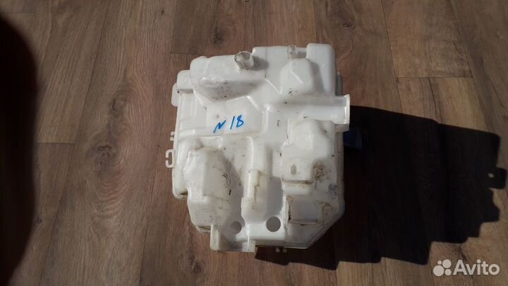 Бачок омывателя №18 mitsubishi Outlander 3 2016