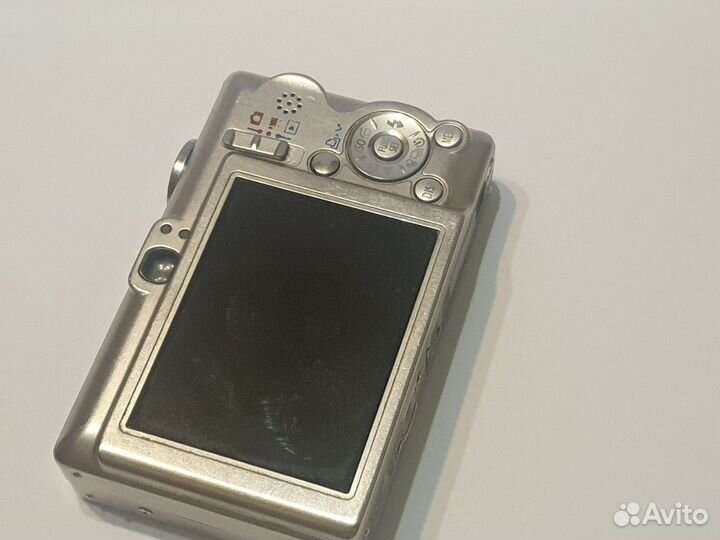 Фотоаппарат мыльница Canon Ixus 55 для ретро фото