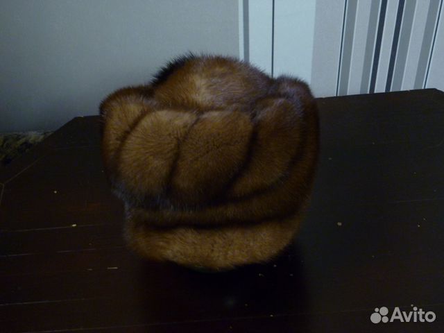 Меховые шапки и воротники – песец, норка