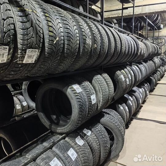 Michelin Agilis 51 Snow-Ice 215/60 R16C 103T