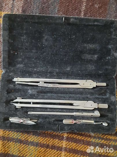 Готовальни средняя и большая. СССР