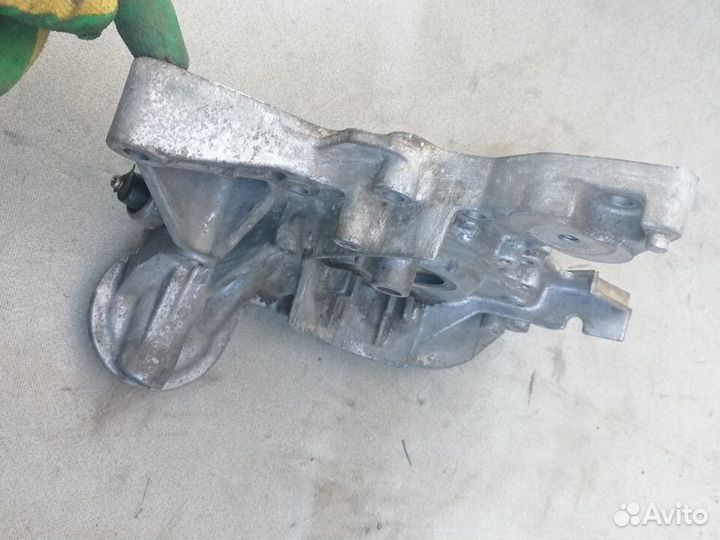 Маслонасос Mitsubishi Carisma 1999-2003 DA 4G92