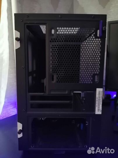 Корпус nzxt H210