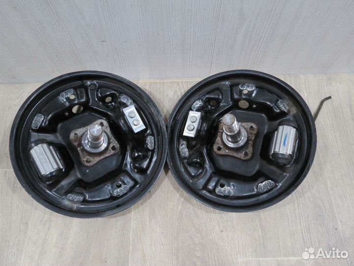 Задняя стойка,ступица, щит опорный лада веста