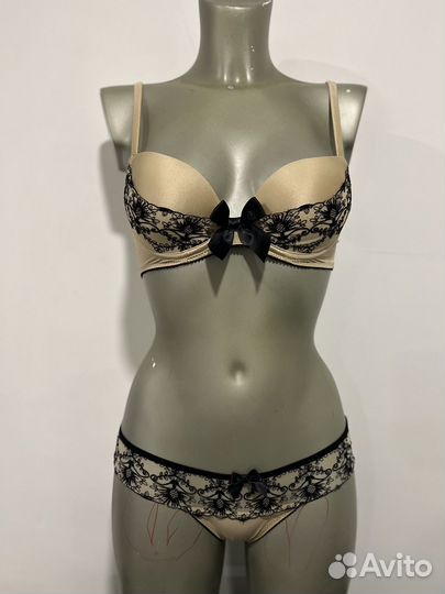 Бюстгальтер