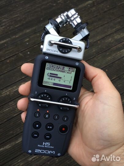 Zoom H5, ручной рекордер-портастудия. Каналы - 2+2