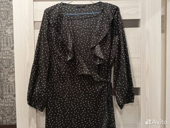 Платье на запах размер L