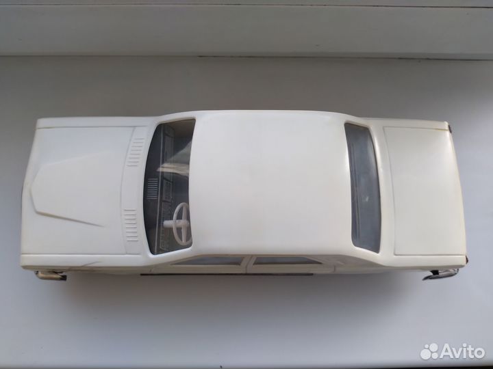 Машинка газ Волга на батарейках игрушка СССР