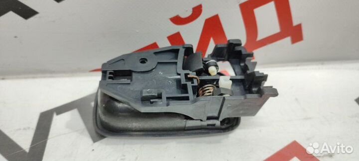 Ручка двери внутренняя передняя левая Mitsubishi