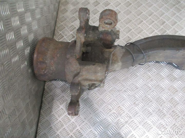 Балка под дисковый тормоз Mercedes-Benz A943331220