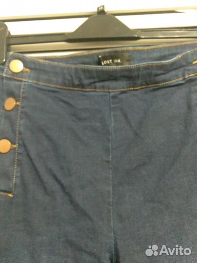 Джинсы клеш