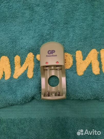 Зарядное устройство GP PowerBank S360