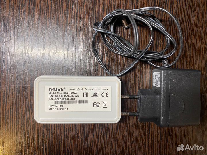 Коммутатор D-Link DES-1005A