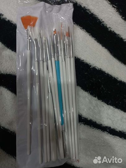 Кисти для маникюра