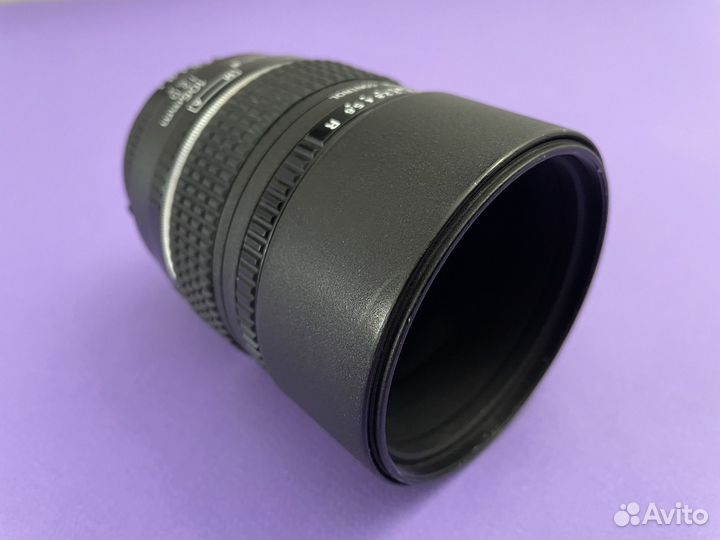 Nikon 105mm f/2D AF DC-Nikkor