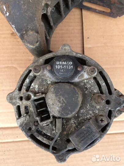 Генератор на Mercedes T-1