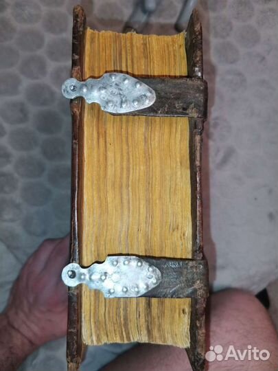 Церковная старинная книга на старославянском