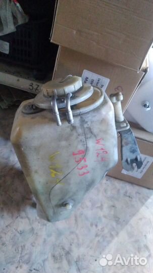 Мерседес 124 бачок стеклоомывателя