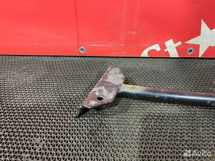 Кронштейн подножки правый Daf XF105, Daf XF95