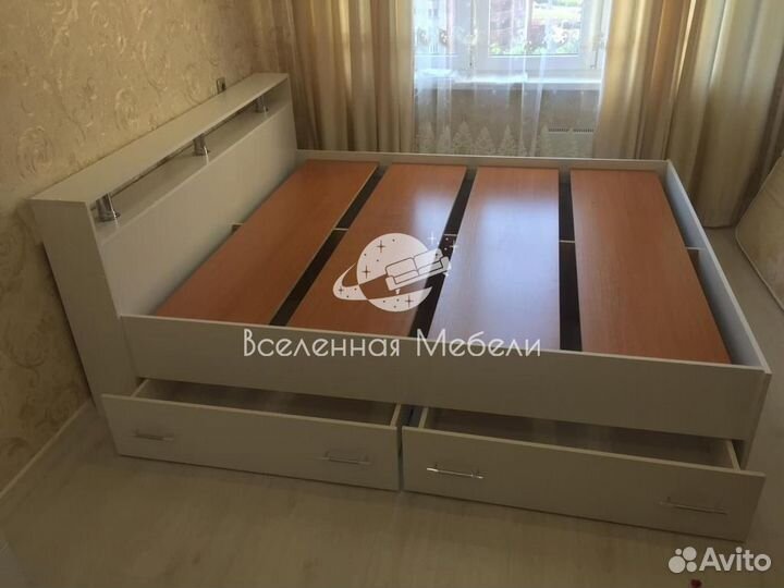Кровать двуспальная