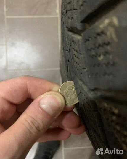 Bridgestone Blizzak DM-V1 255/55 R18
