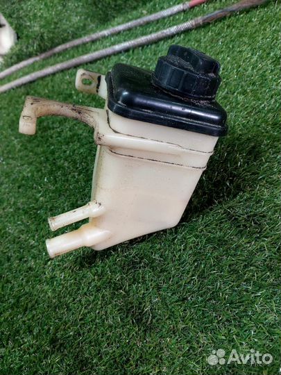 Бачок гура Chery M11 A3