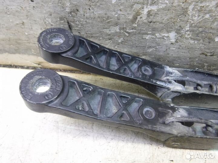 Поводок стеклоочистителя Volkswagen Polo