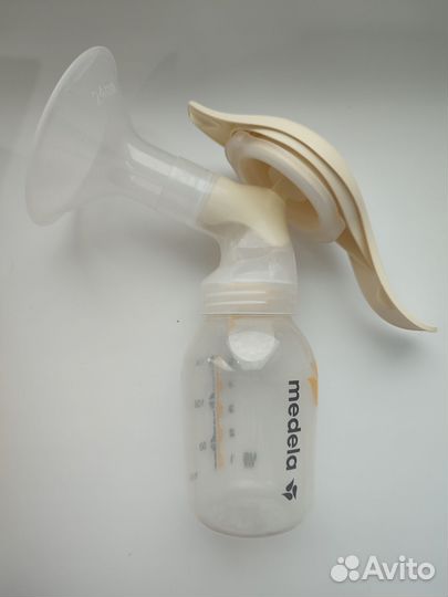 Молокоотсос medela ручной