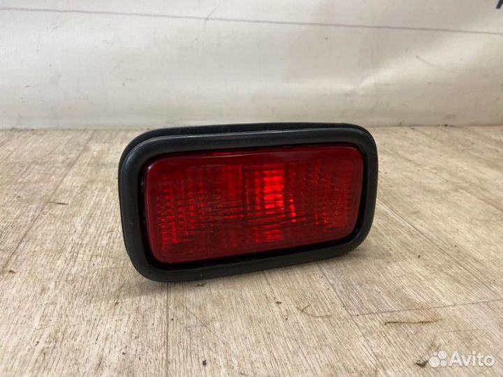 Фонарь противотуманный задний правый Mitsubishi