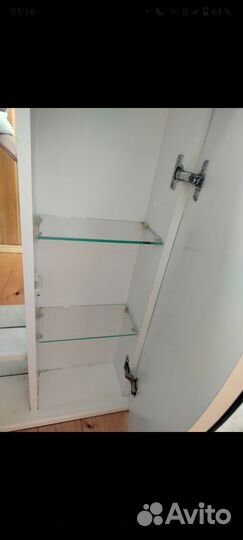 Шкафчик с зеркалом и подсветкой