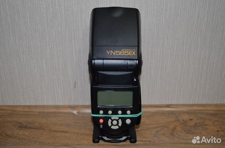 Вспышка YN565EX