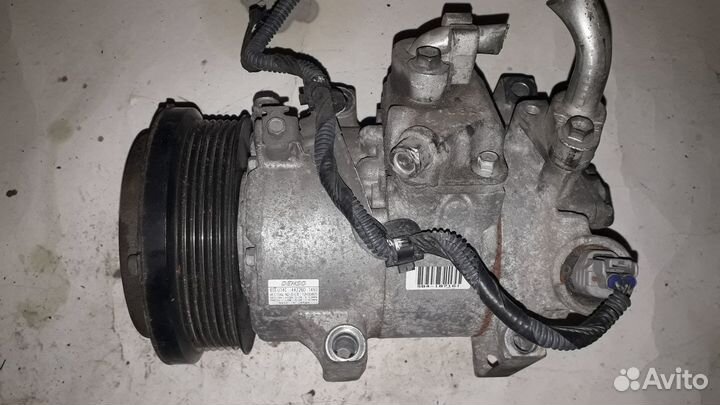 Компрессор кондиционера Toyota Corolla ZR150 1zrfe