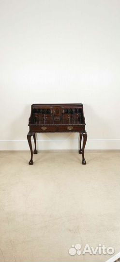 Антикварное бюро секретер