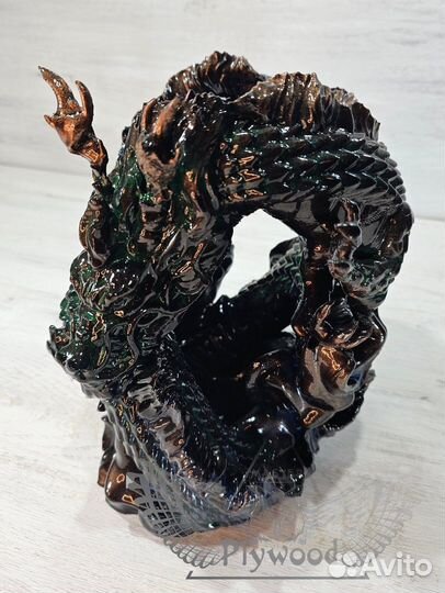 Оригинальная подставка для вина