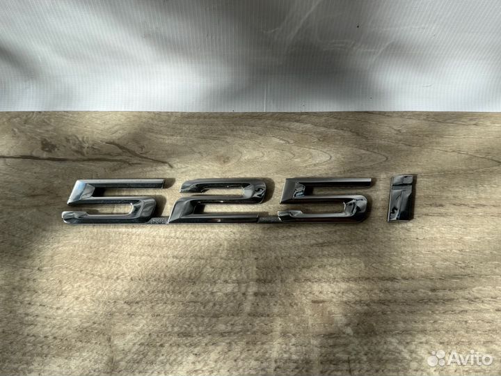 Шильдик Бмв 525i оригинал
