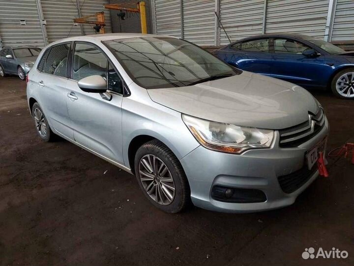 Разбираю Citroen C4 B7