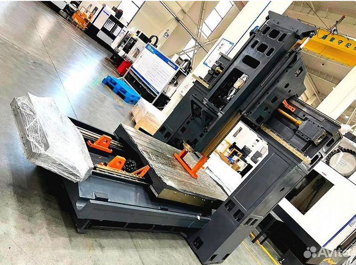 Портальный фрезерный центр Millinger LM2015L