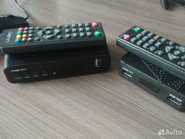 Приставки для телевизора 2шт